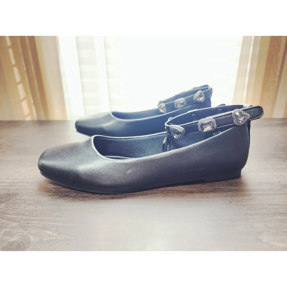 Seychelles Women Embellished Ballet Flats Moccasins - 7 WIDE - BLACK